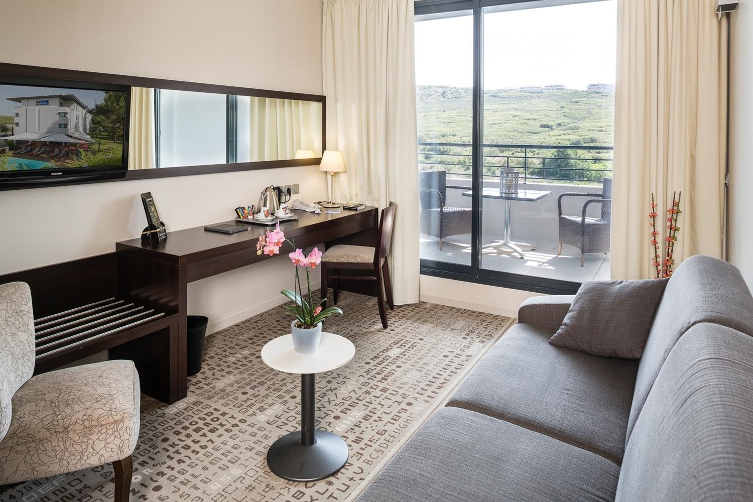 Mercure Aix-En-Provence La Duranne Gare Tgv Εξωτερικό φωτογραφία