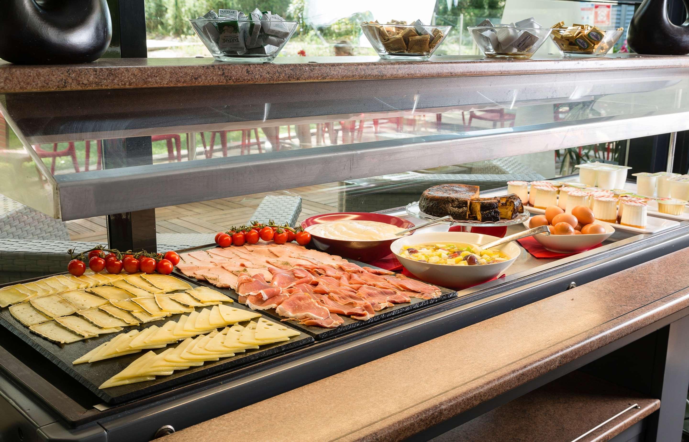 Mercure Aix-En-Provence La Duranne Gare Tgv Εξωτερικό φωτογραφία