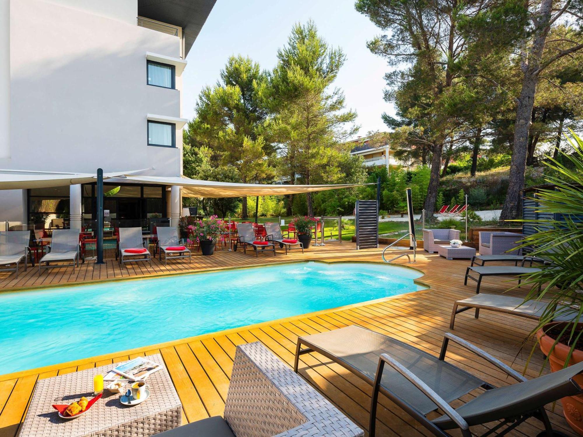 Mercure Aix-En-Provence La Duranne Gare Tgv Ξενοδοχείο Εξωτερικό φωτογραφία