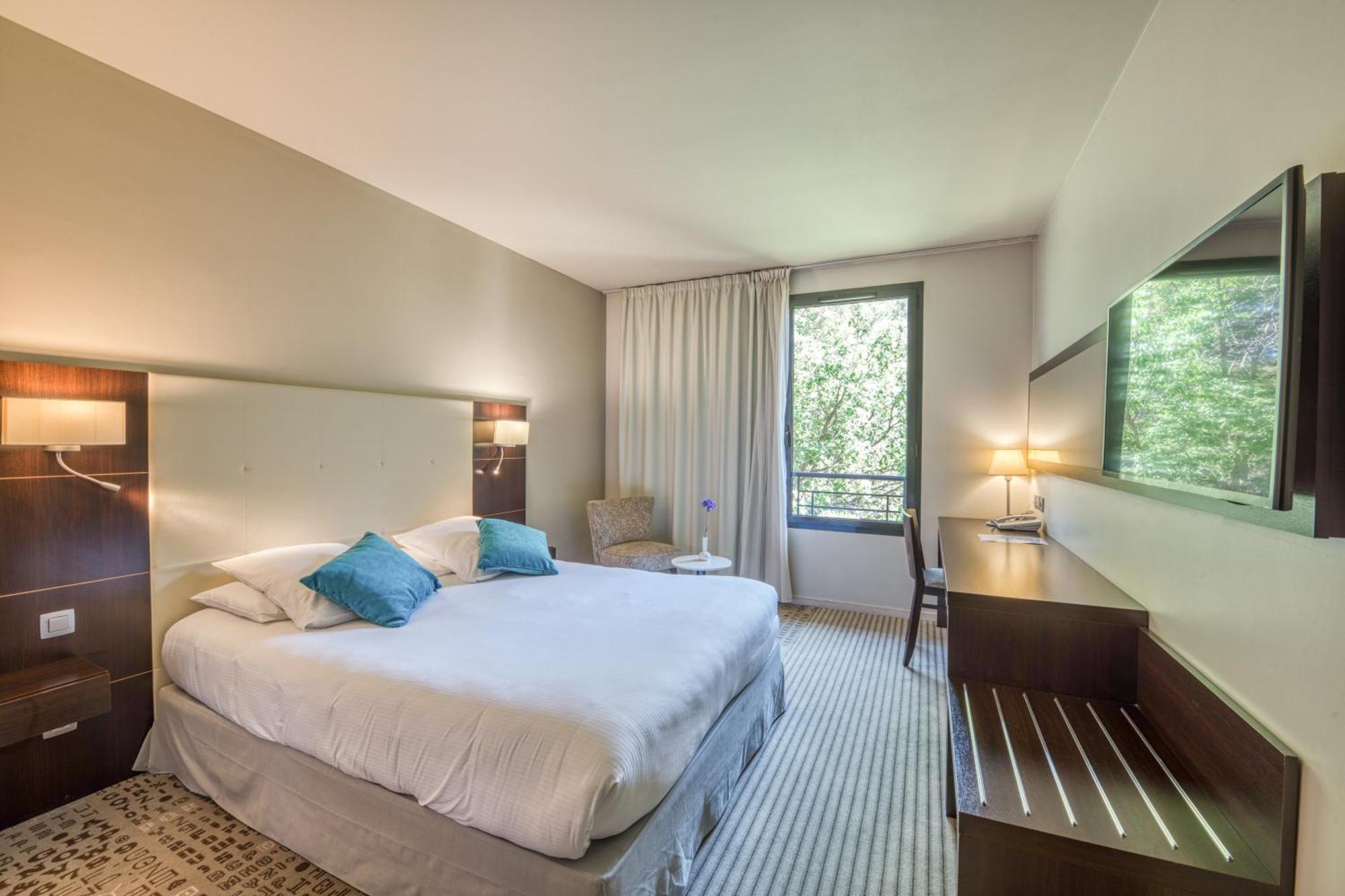 Mercure Aix-En-Provence La Duranne Gare Tgv Εξωτερικό φωτογραφία