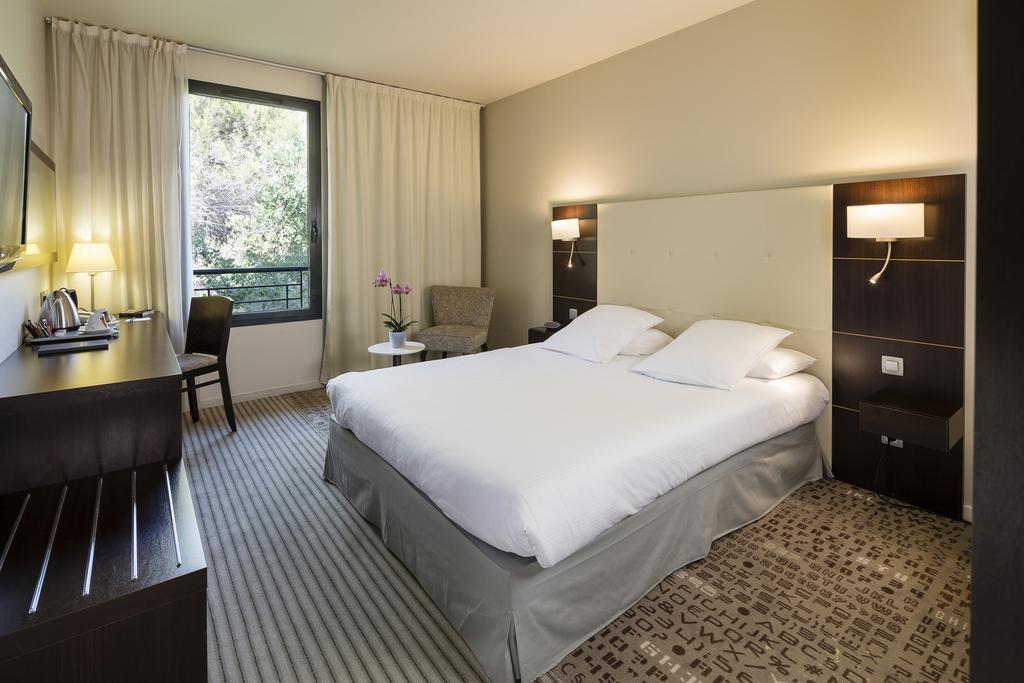 Mercure Aix-En-Provence La Duranne Gare Tgv Ξενοδοχείο Δωμάτιο φωτογραφία